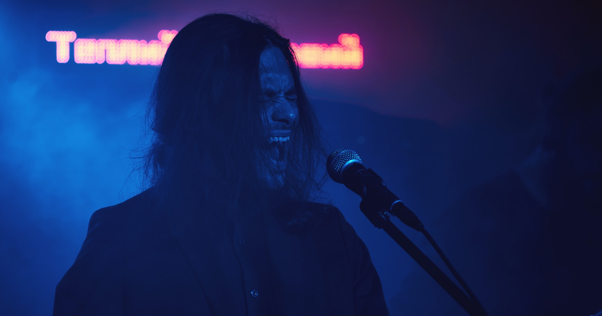 ¿Cómo entrenar la voz para cantar hard rock?